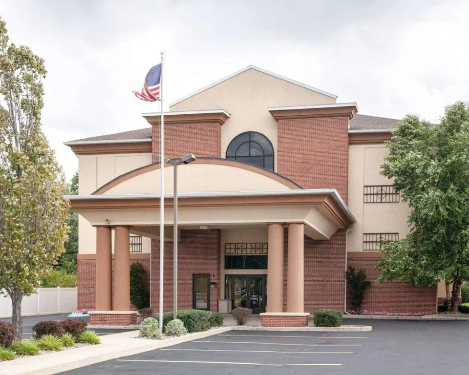 Holiday Inn Express Niles