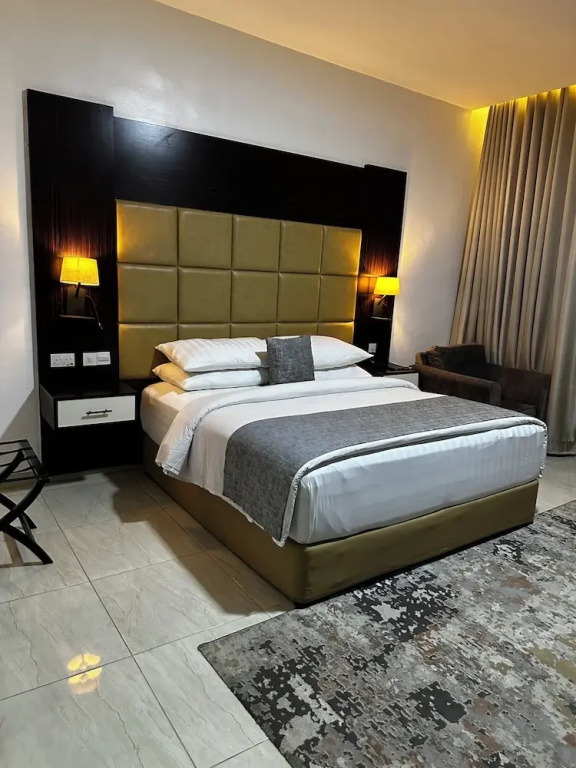 2 Bedrooms Standard Family room
