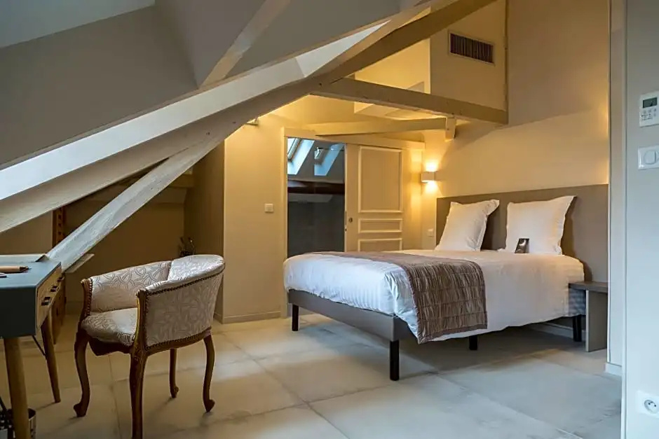 Standard Attic room