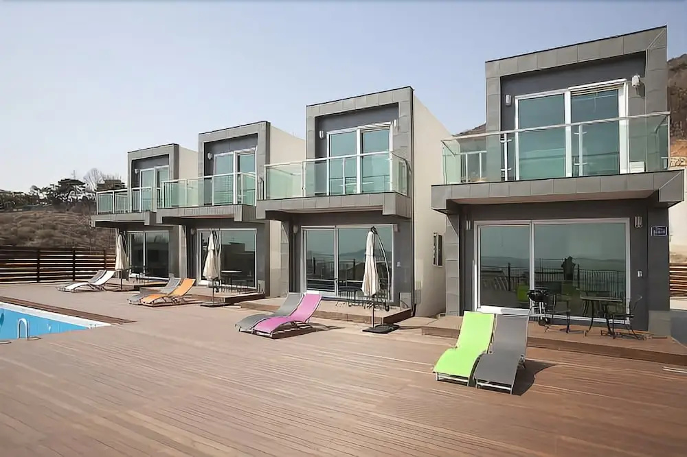 Ganghwa Romantic Cube Pension