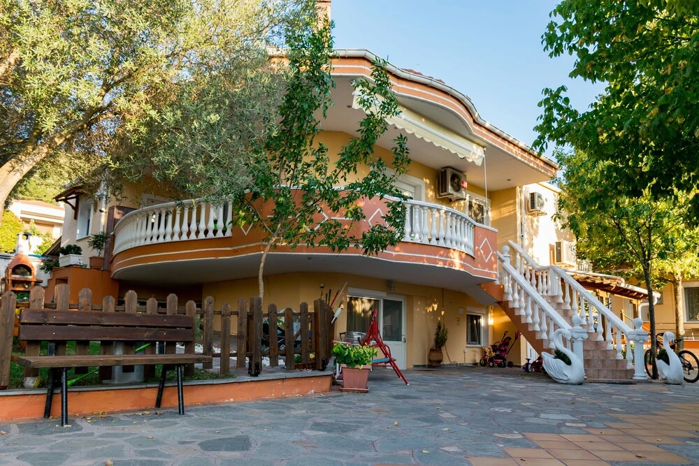 Hotel photo 1