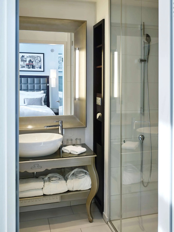 Steigenberger Hotel Herrenhof - Chambres