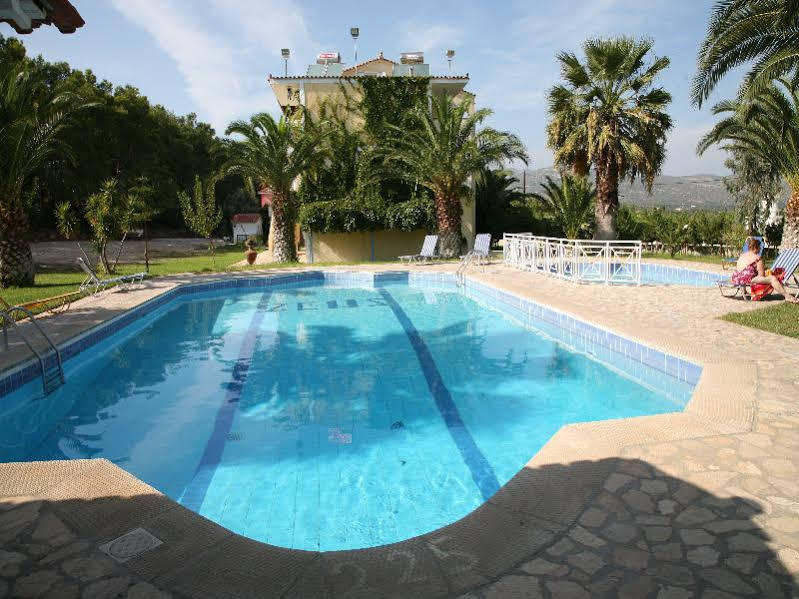 Zeus Hotel 2 * Zeus Hotel 2 *