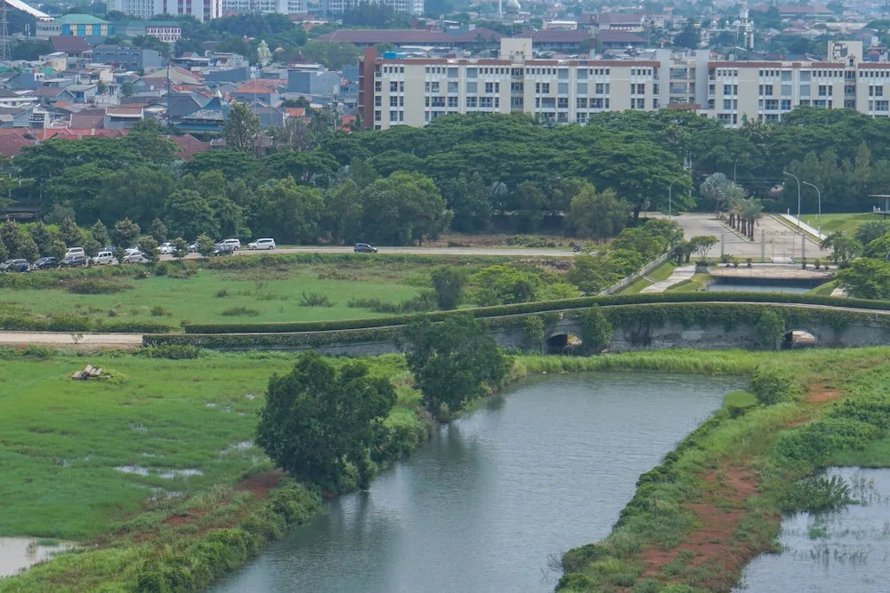 Fully Furnished Studio at Green Park View Apartment
