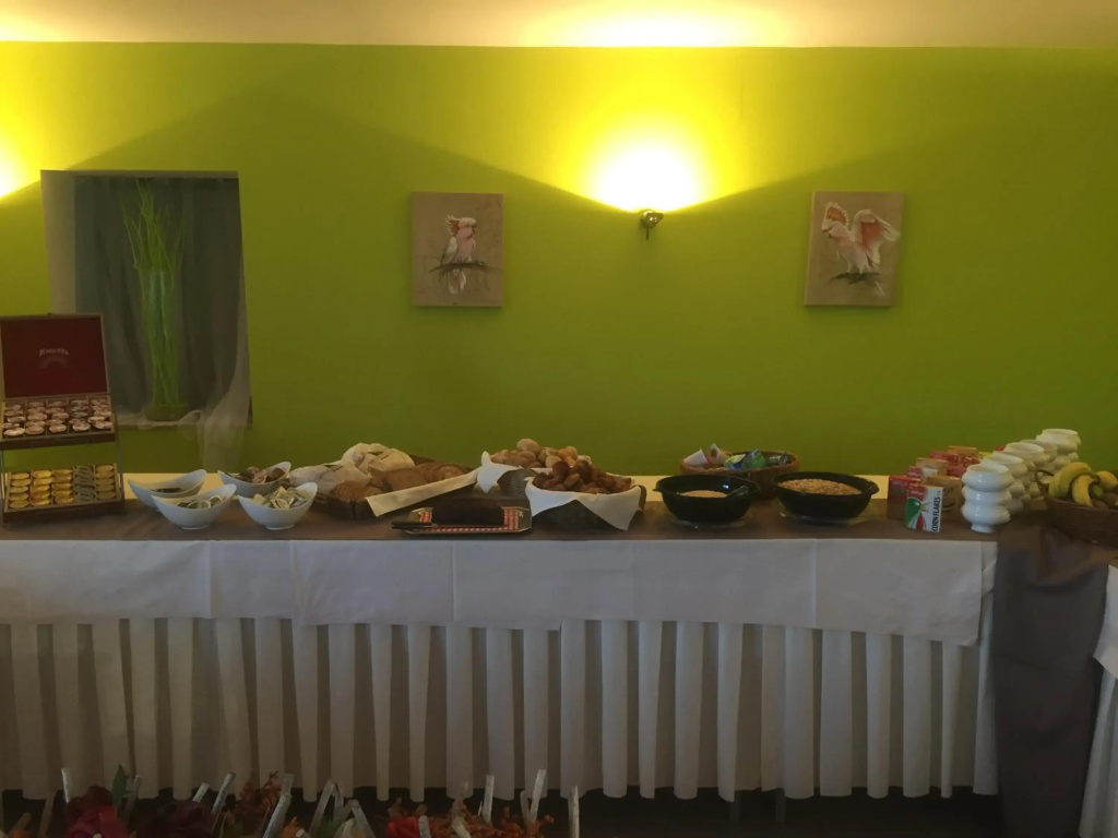 Hotel photo 12