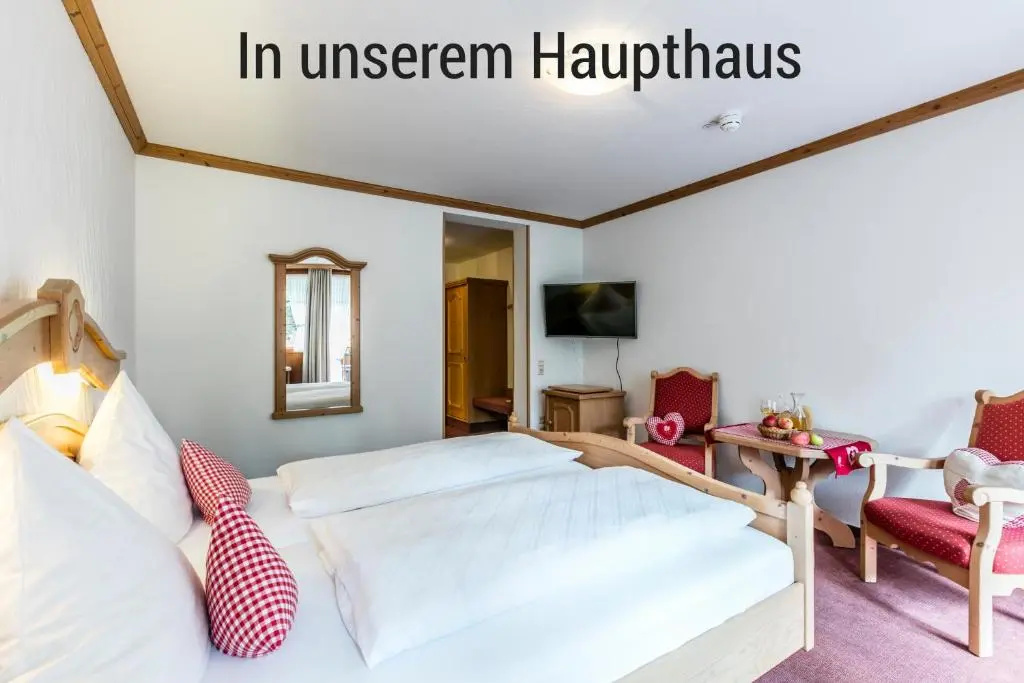Standard Double room with balcony (full double bed)