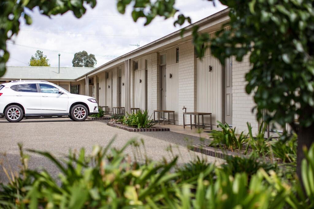 Merivale Motel (Premium Tumut Accommodation) image
