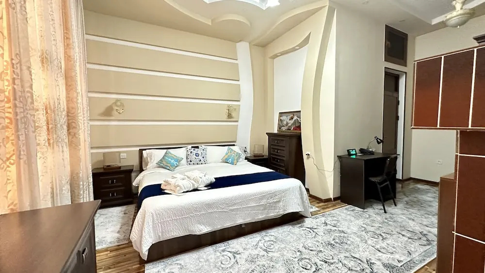 Comfort room