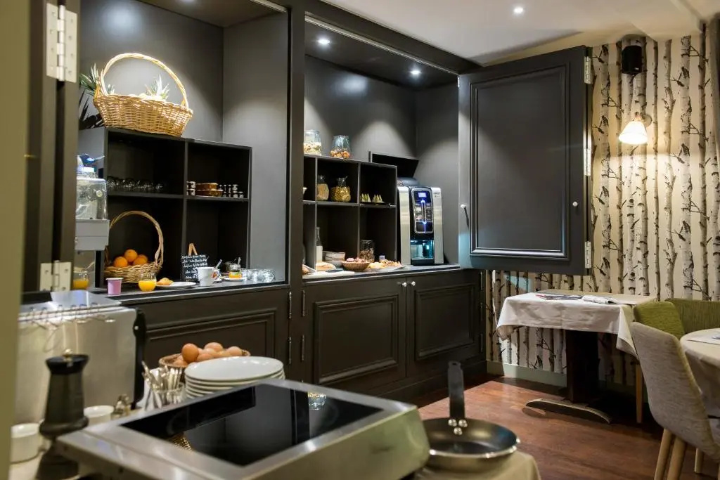 Logis Hôtel Tante Yvonne & son Restaurant semi-gastronomique Lyon Nord - Chambres