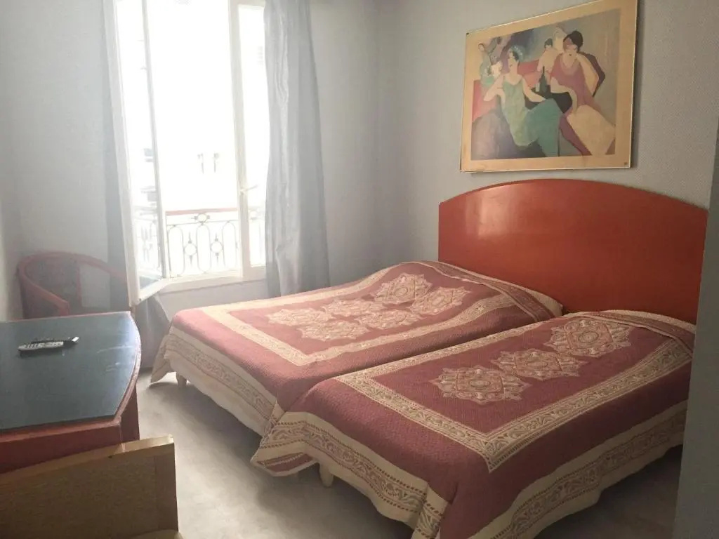Economy room