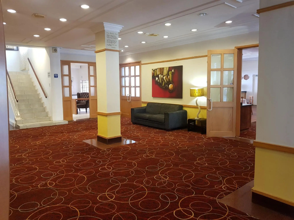 Lobby & Reception