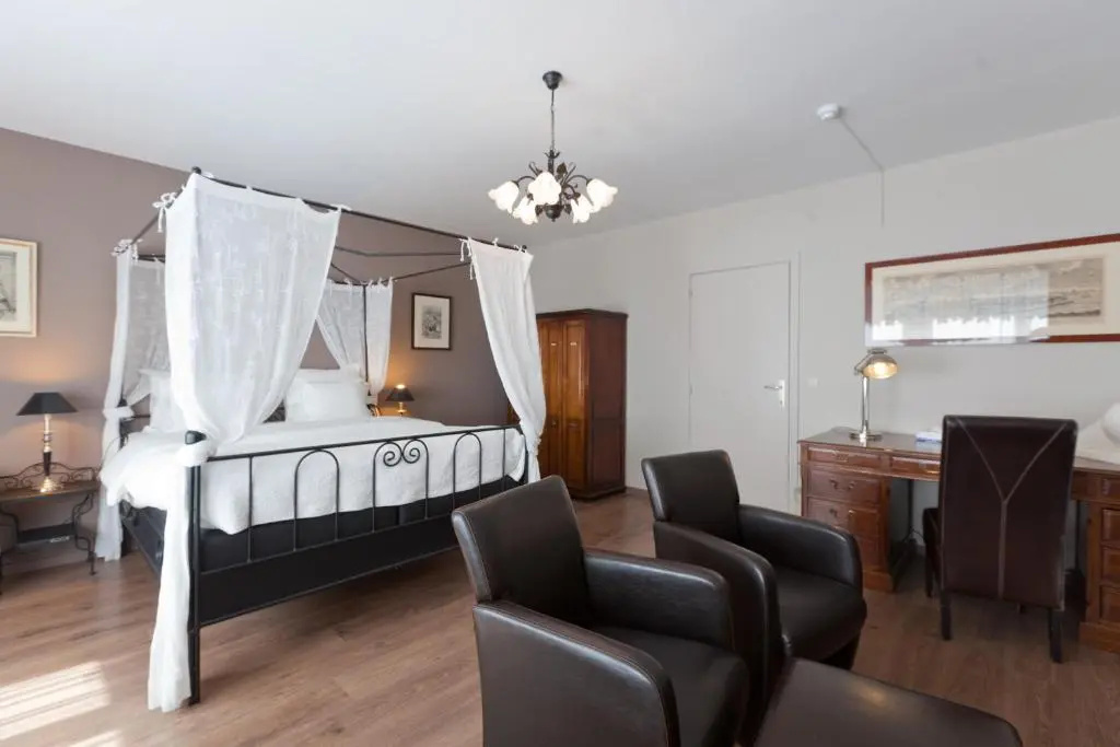 Hotel De Hofkamers - Chambres