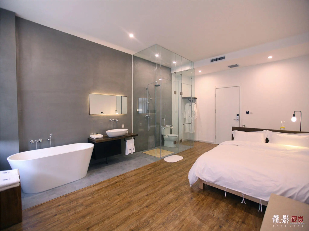 Superior Double room (full double bed)