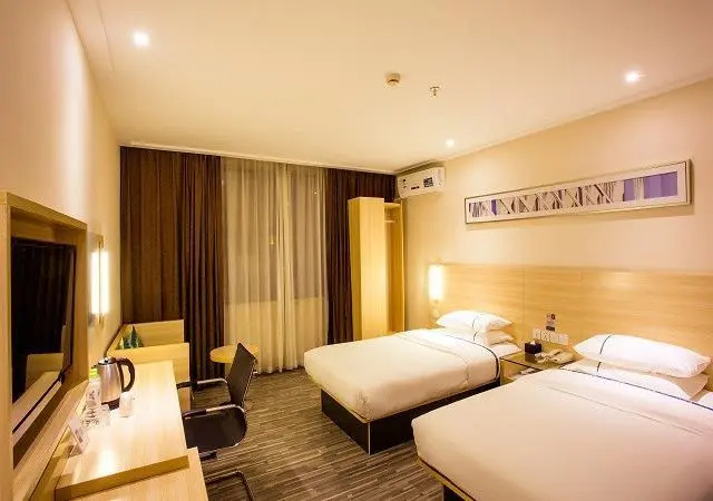 Standard Double room (twin beds)