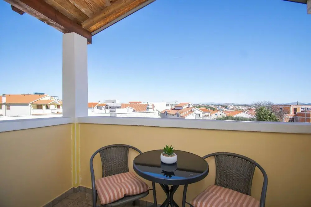 2-bedroom Coastal Apartment in Vodice