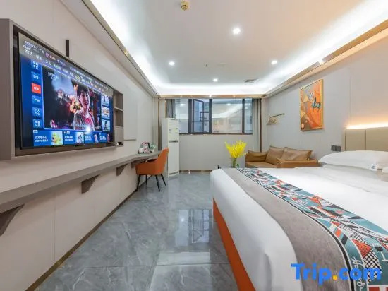 Deluxe Double room (full double bed)