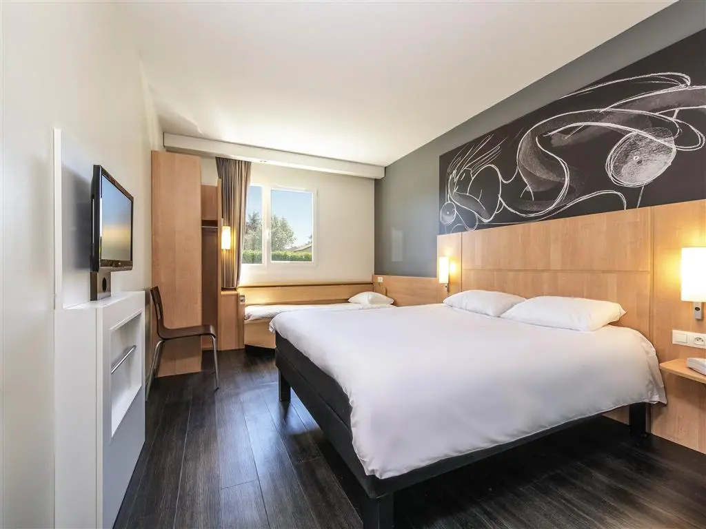 ibis Issoire - Général