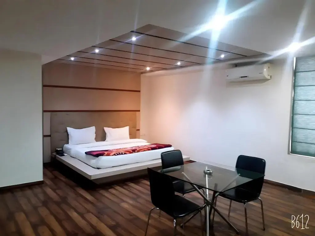 Hotel photo 12