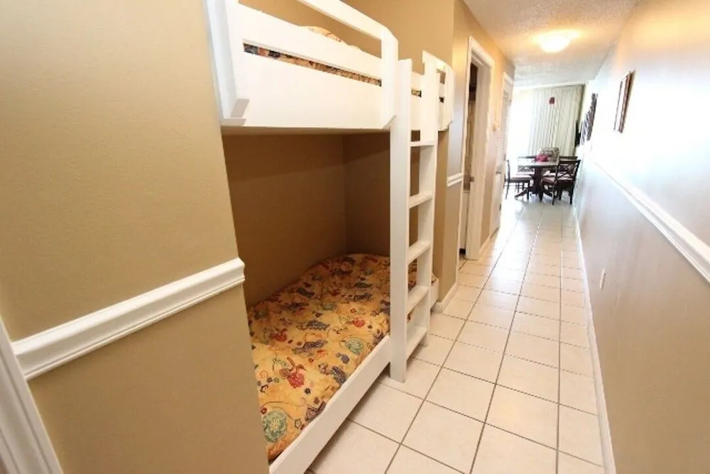 Majestic Sun 608A - 1 Br condo by RedAwning