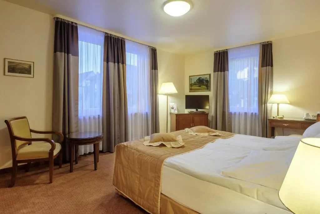 Hotel Hohenstaufen KG - Chambres