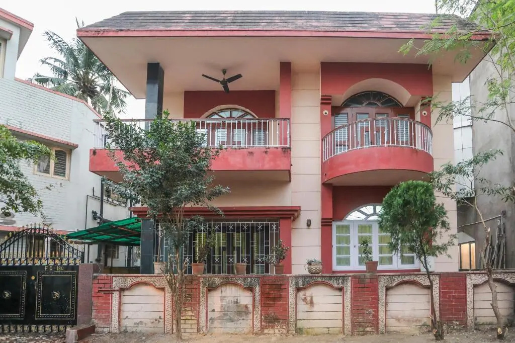 Ma Kali Guest House by OYO Rooms