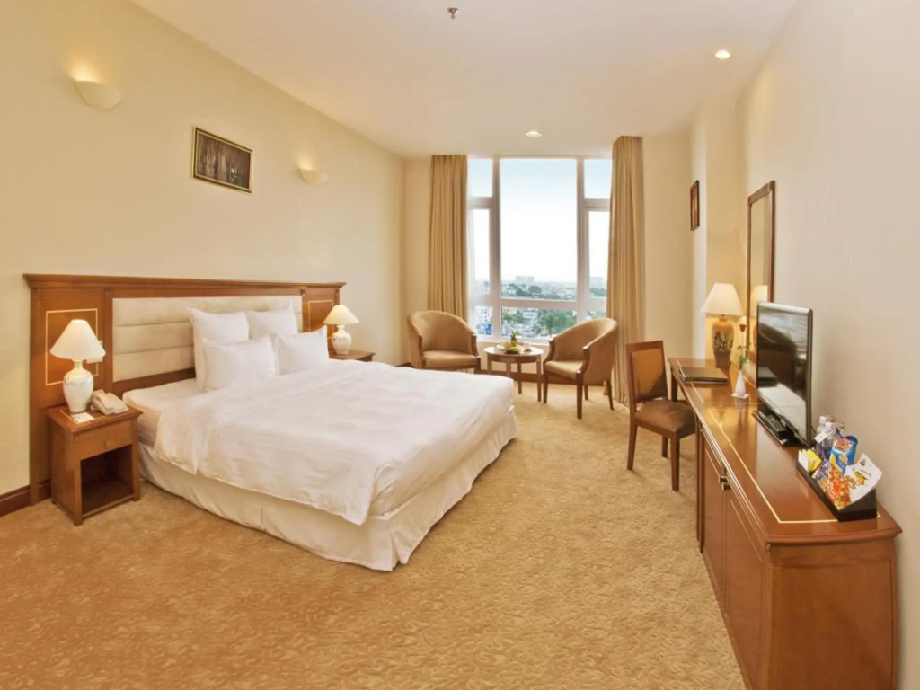 Tan Son Nhat Saigon Hotel — фото