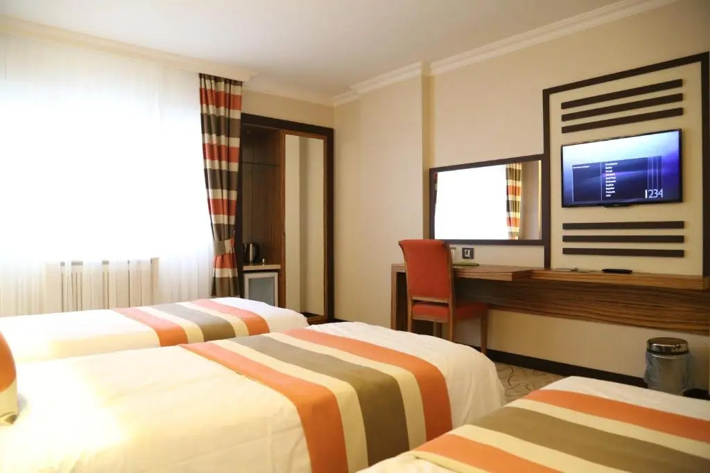 Standard Double room (full double bed)