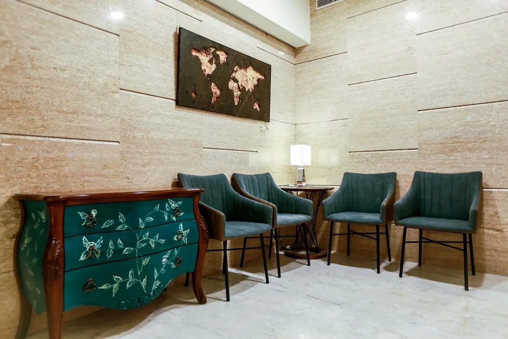 Lobby & Reception