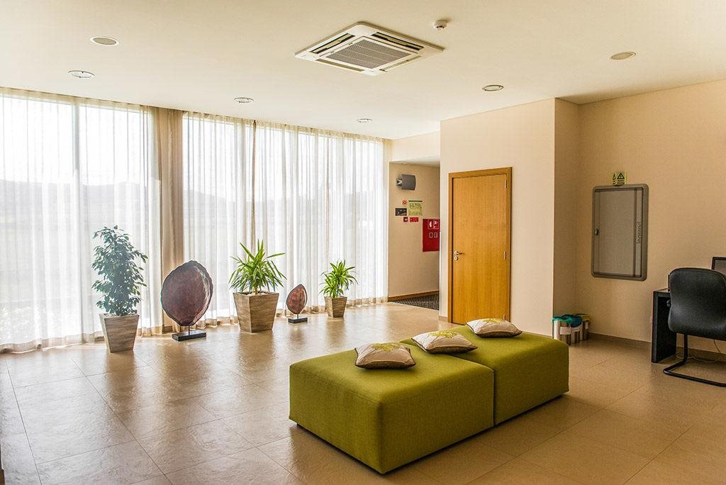 Lobby & Reception