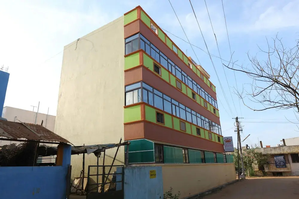 OYO 15162 DJR Grand