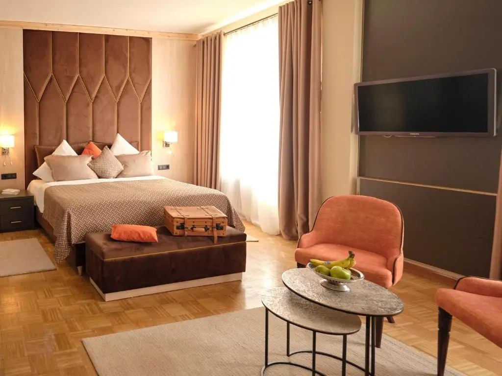 Deluxe Double room full double bed