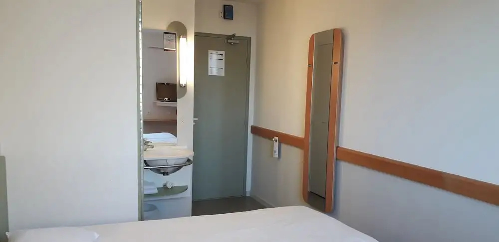 Afficher la photo 7 — ibis budget Concarneau