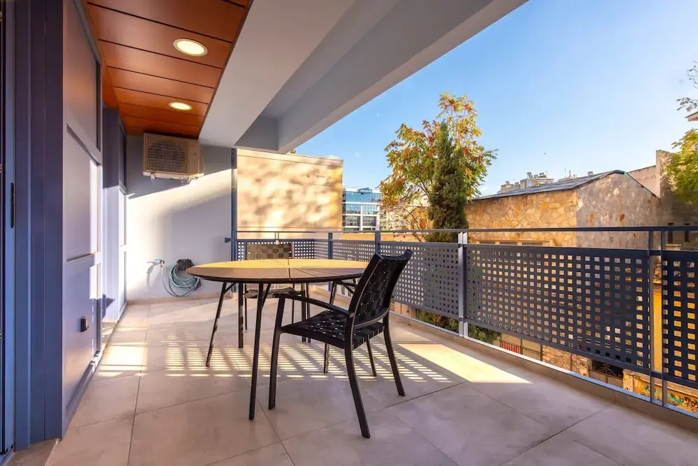 Phaedrus Living: Athens Luxury Residences Sands.