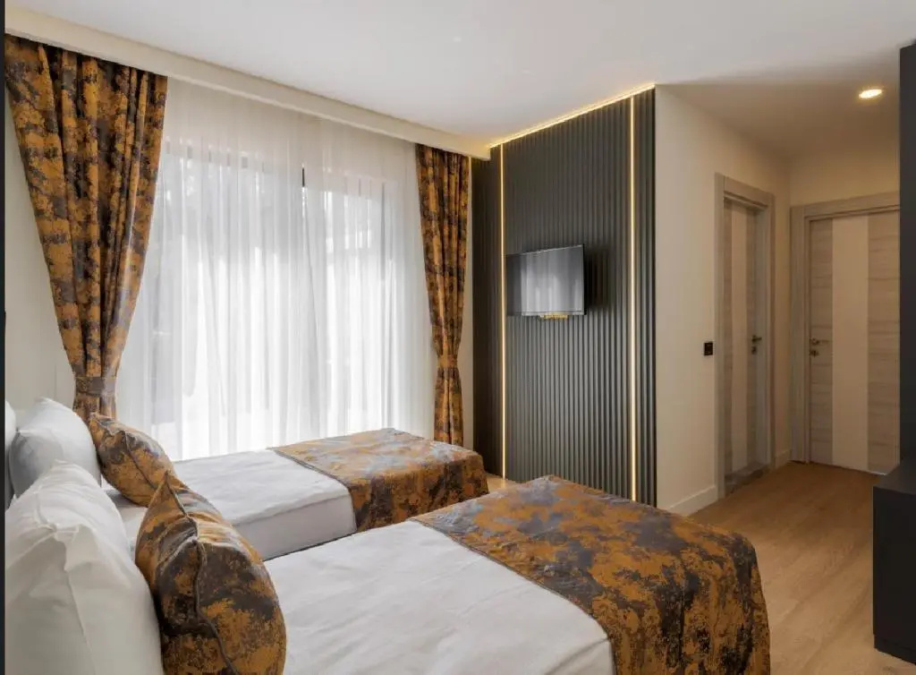 Deluxe Quadruple room