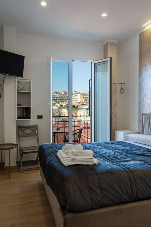 Standard Double room with balcony (full double bed)
