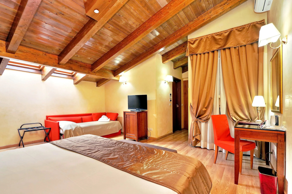 Hotel photo 11