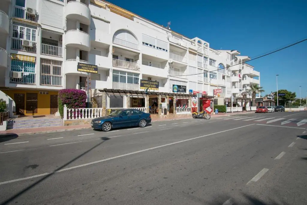 087 Design Studio - Alicante Holiday