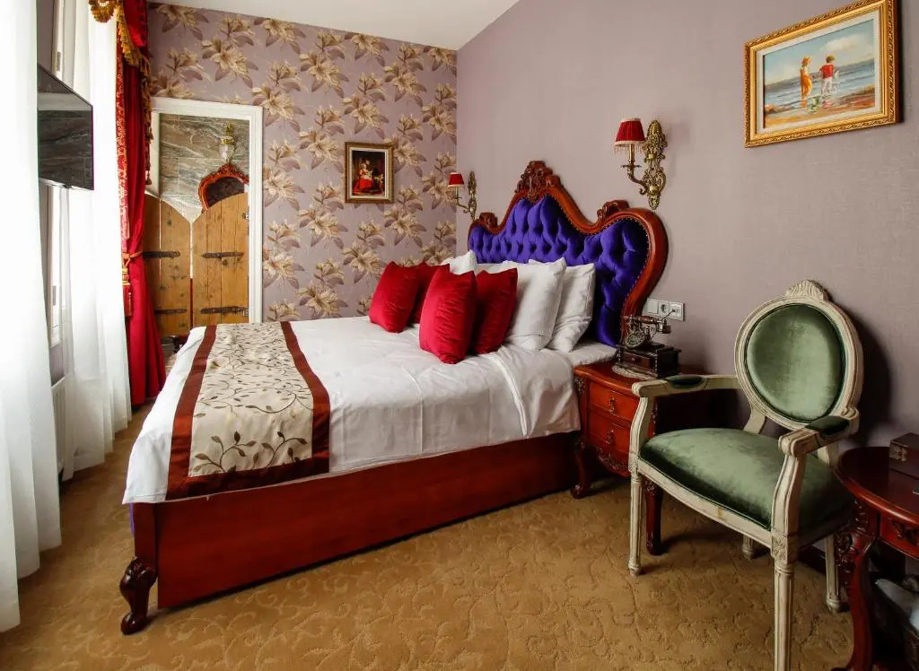 Superior Double room (full double bed)