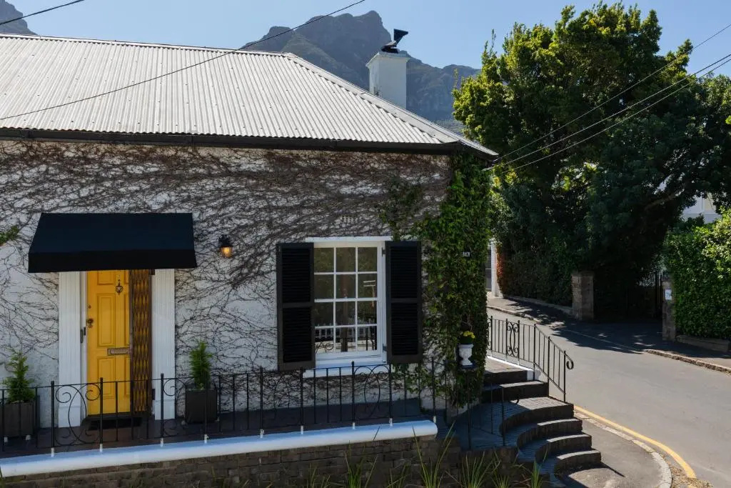 Ty-Bach Cotttage leafy Newlands Village