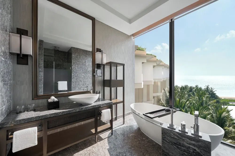 Intercontinental Phu Quoc Long Beach Resort