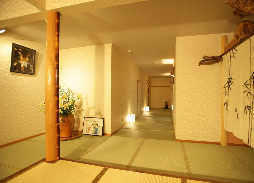 Lobby & Reception