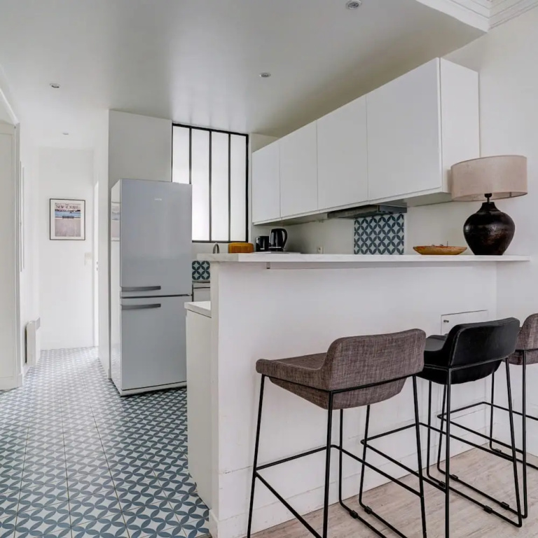 Voir la photo 3 — Secret Maillot Charming 1 Bed Apt in Paris