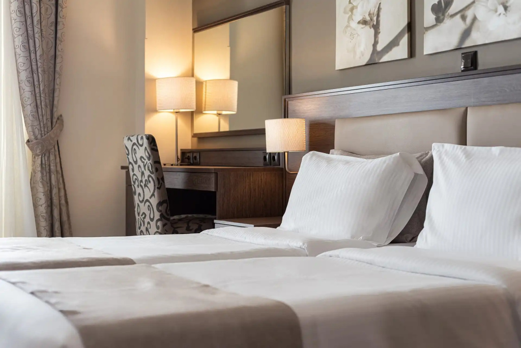 Acropolis Select Hotel — фото