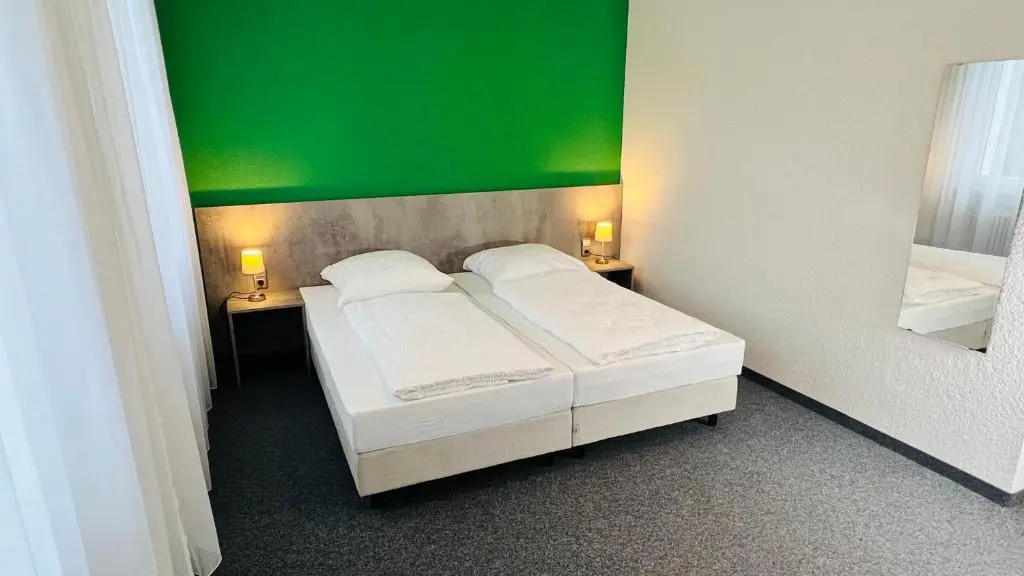Standard Double room (full double bed)