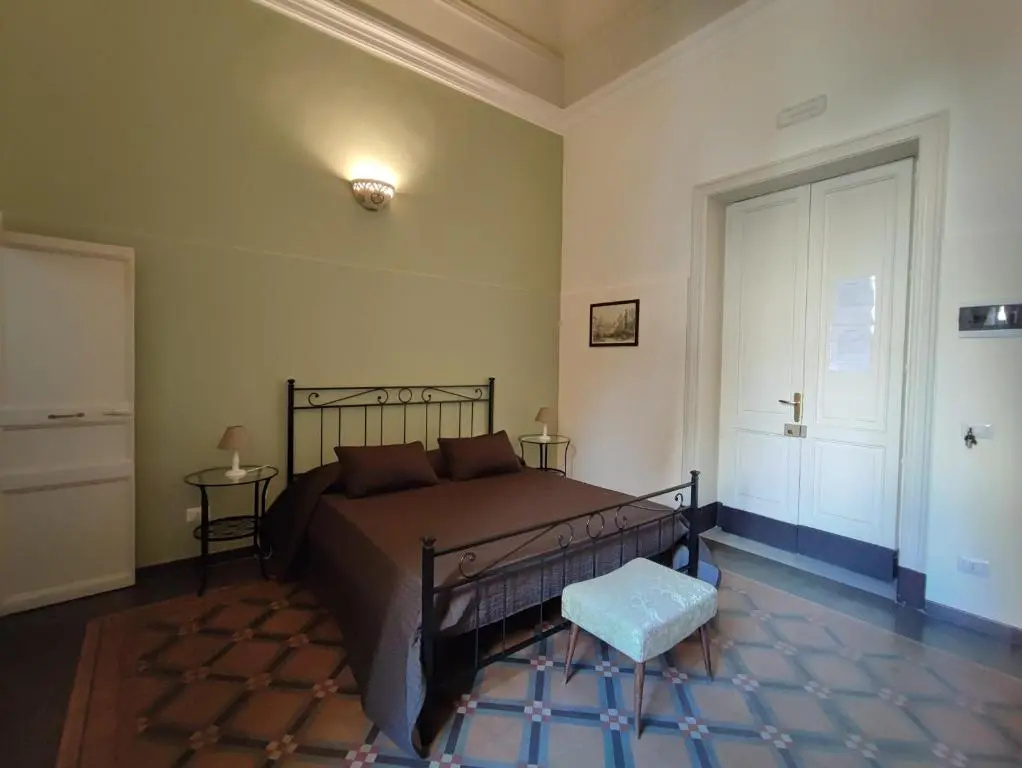Economy room