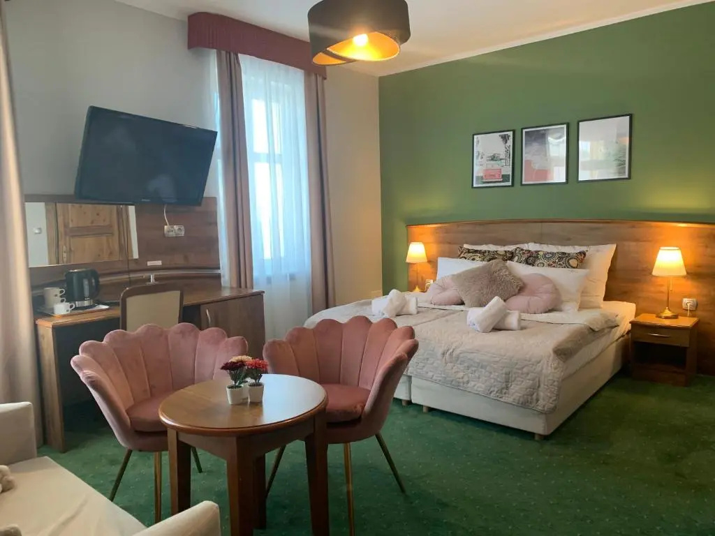 Standard Double room (full double bed)