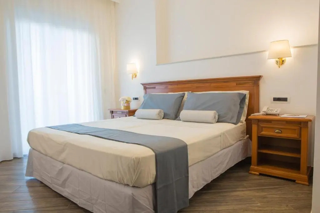 Superior Double room (full double bed)