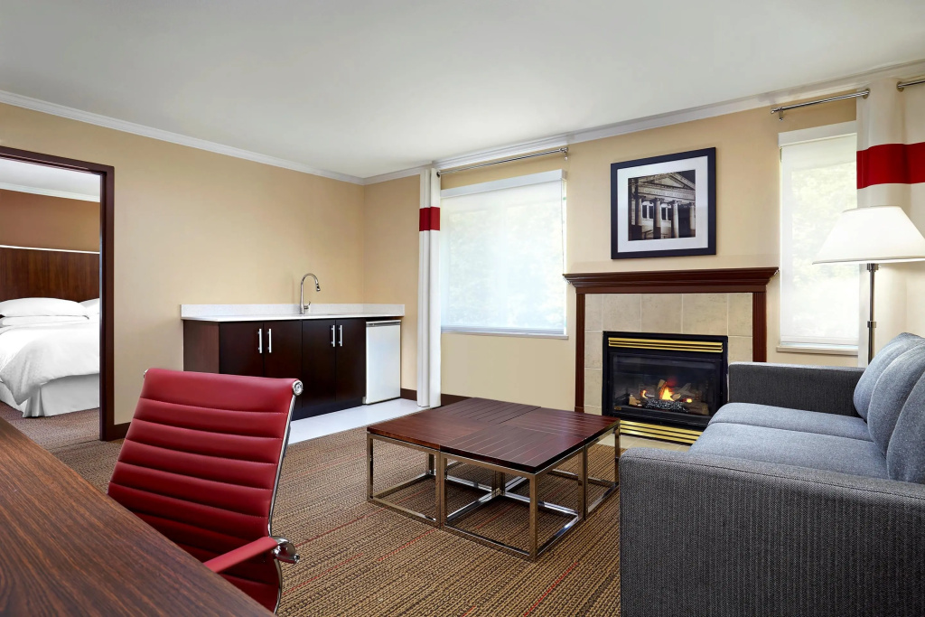 Four Points by Sheraton Surrey