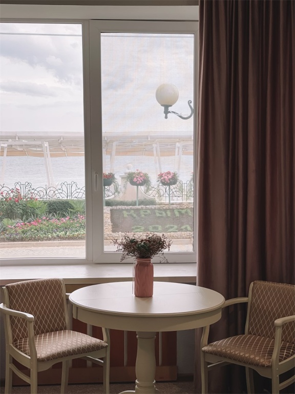 Balcony & Terrace