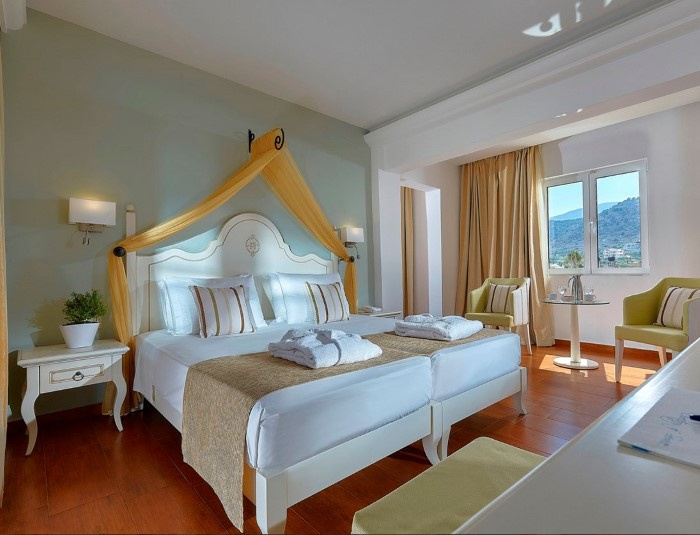 Superior room